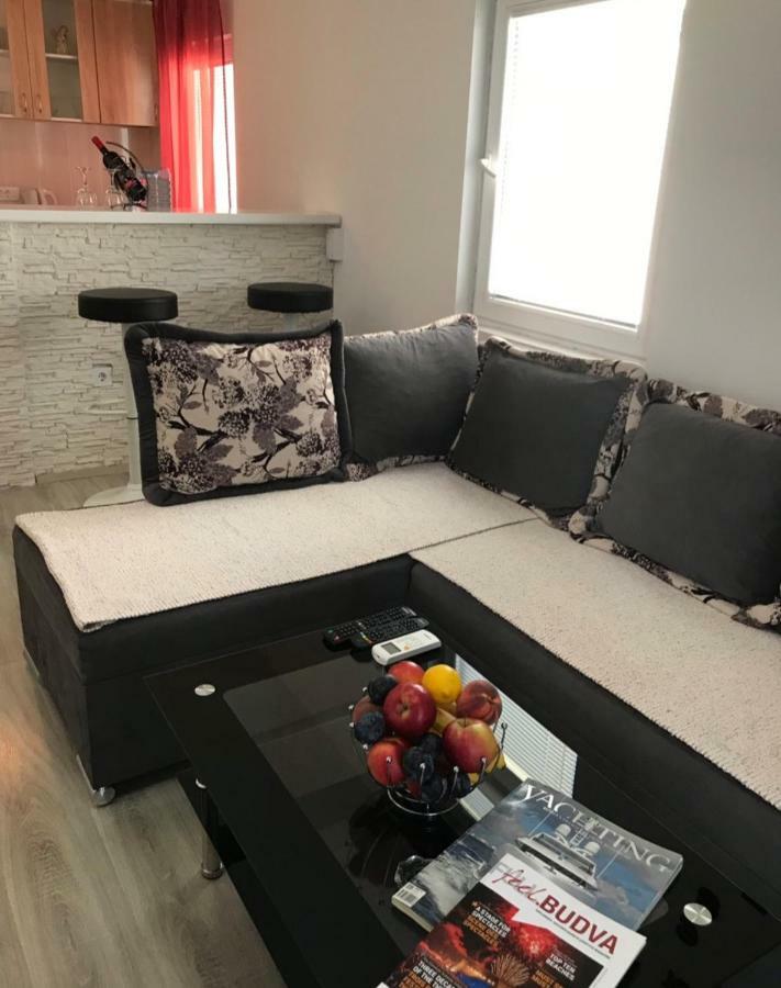 Apartamento Apartman Djordje 1 Budva Exterior foto
