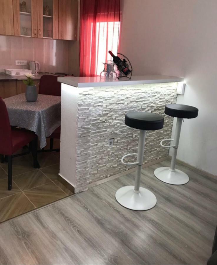 Apartamento Apartman Djordje 1 Budva Exterior foto
